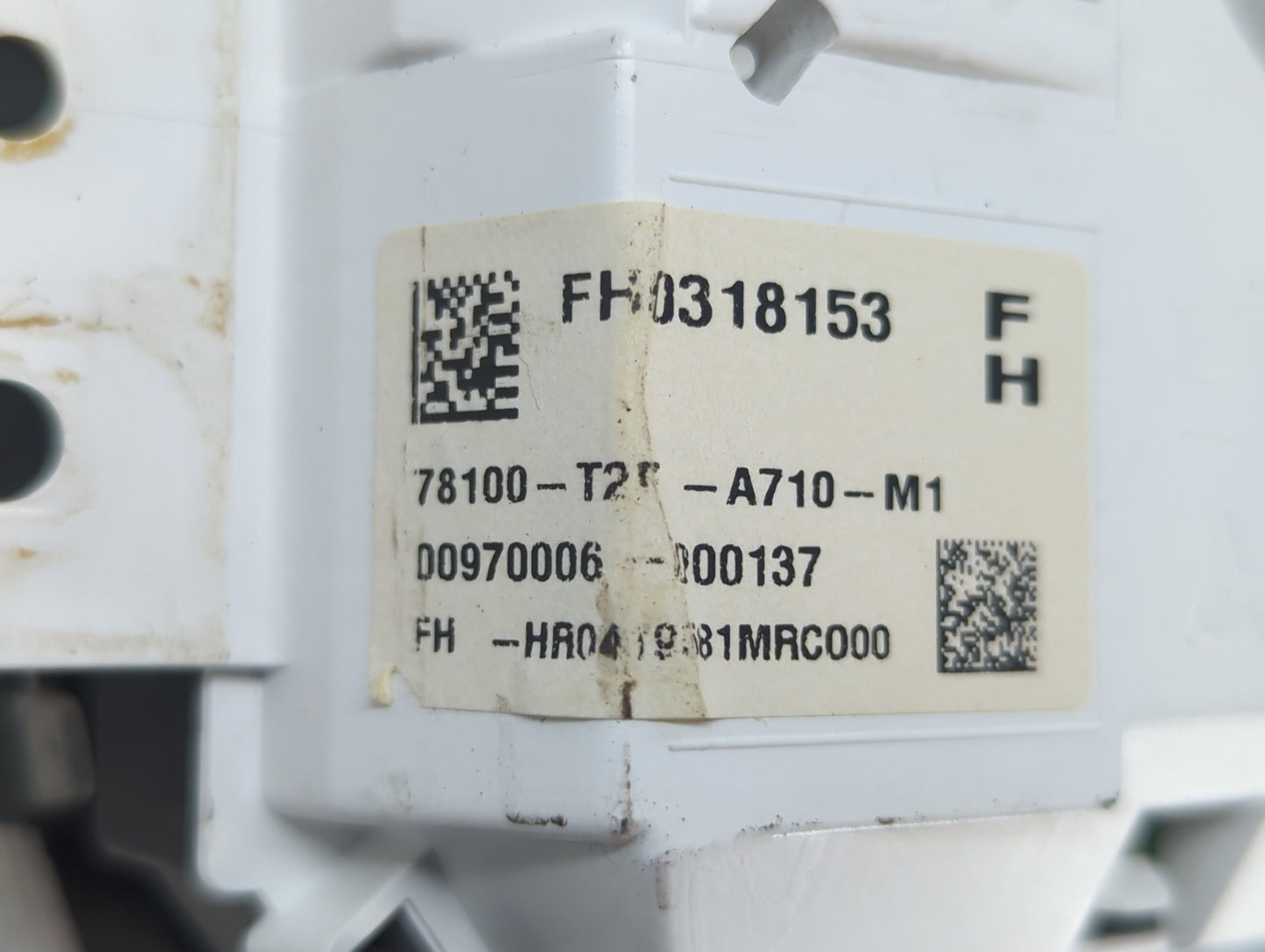 2015-2017 Honda Accord Instrument Cluster Speedometer Gauges P/N:78100-T2F-A710-M1 Fits Fits 2015 2016 2017 OEM Used Auto Pa