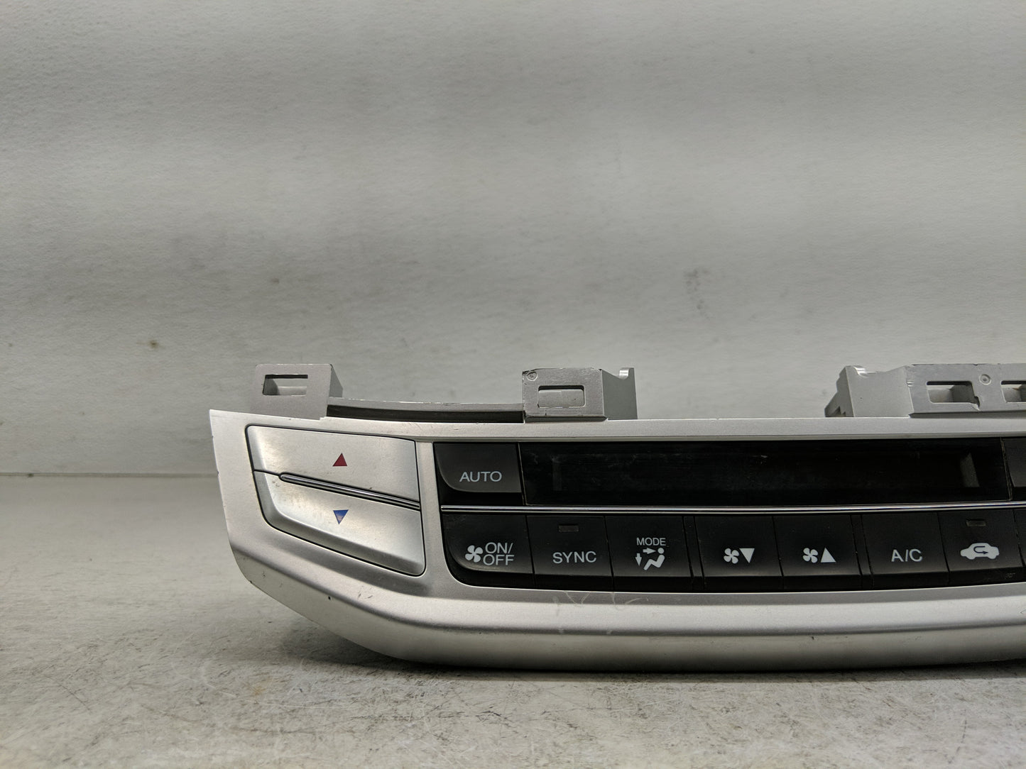 2013-2015 Honda Accord Climate Control Module Temperature AC/Heater Replacement Fits Fits 2013 2014 2015 OEM Used Auto Parts
