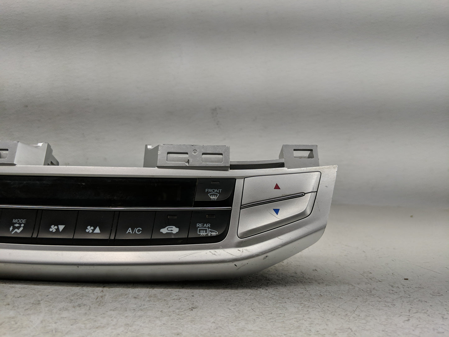 2013-2015 Honda Accord Climate Control Module Temperature AC/Heater Replacement Fits Fits 2013 2014 2015 OEM Used Auto Parts