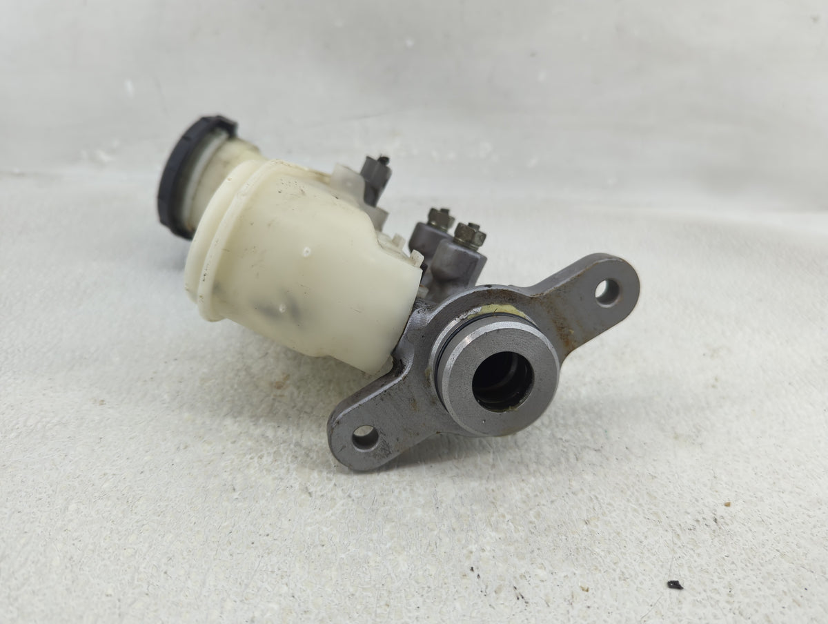 2013-2017 Honda Accord Brake Master Cylinder 1290541 - Oemusedautoparts1.com