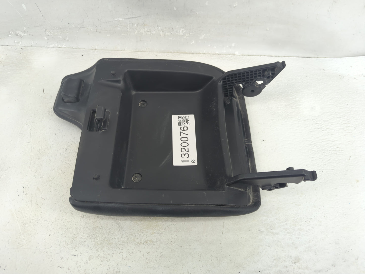 2015 Honda Accord Center Console Armrest Cover Lid Fits OEM Used Auto Parts - Oemusedautoparts1.com