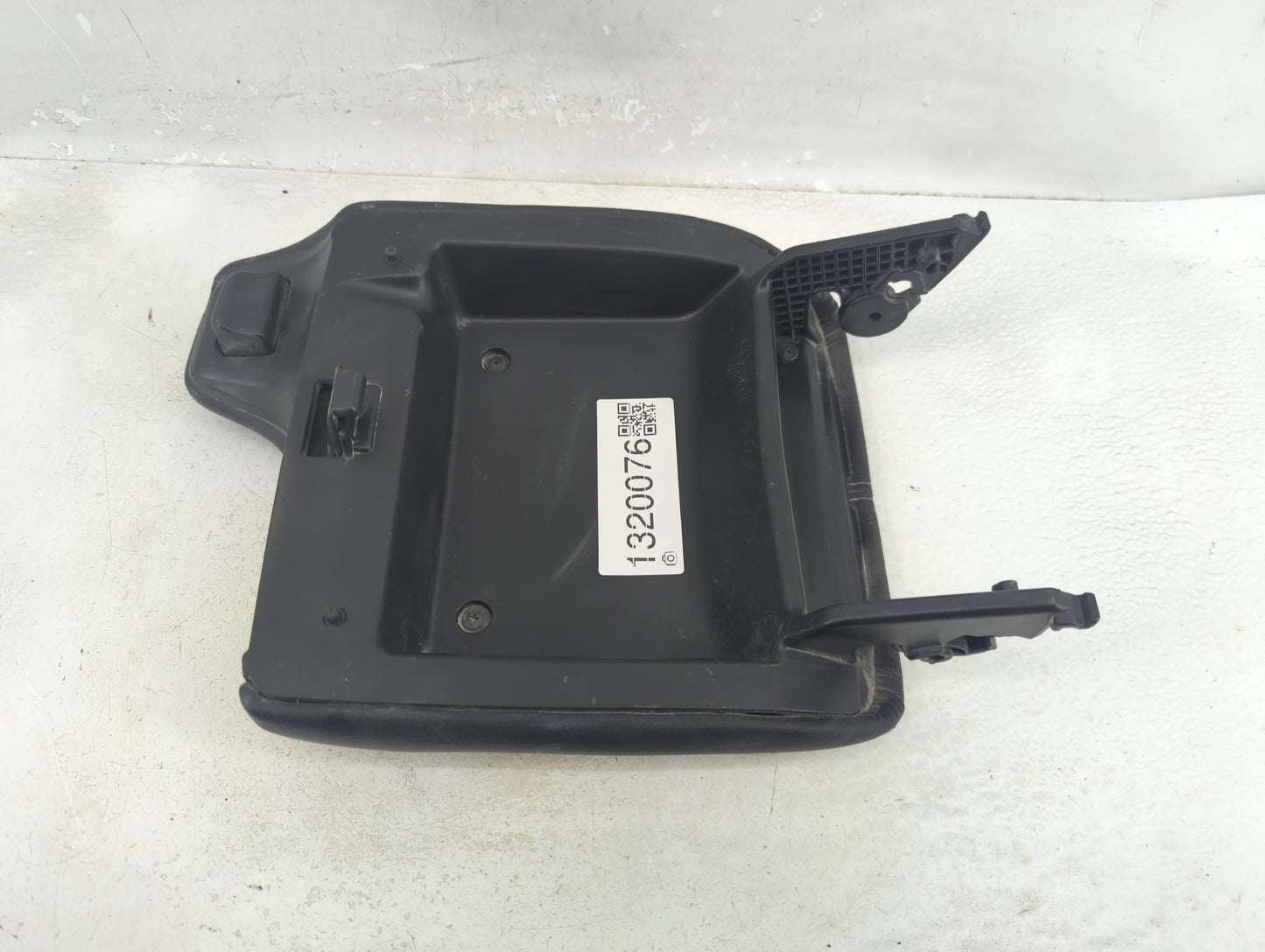 2015 Honda Accord Center Console Armrest Cover Lid Fits OEM Used Auto Parts - Oemusedautoparts1.com