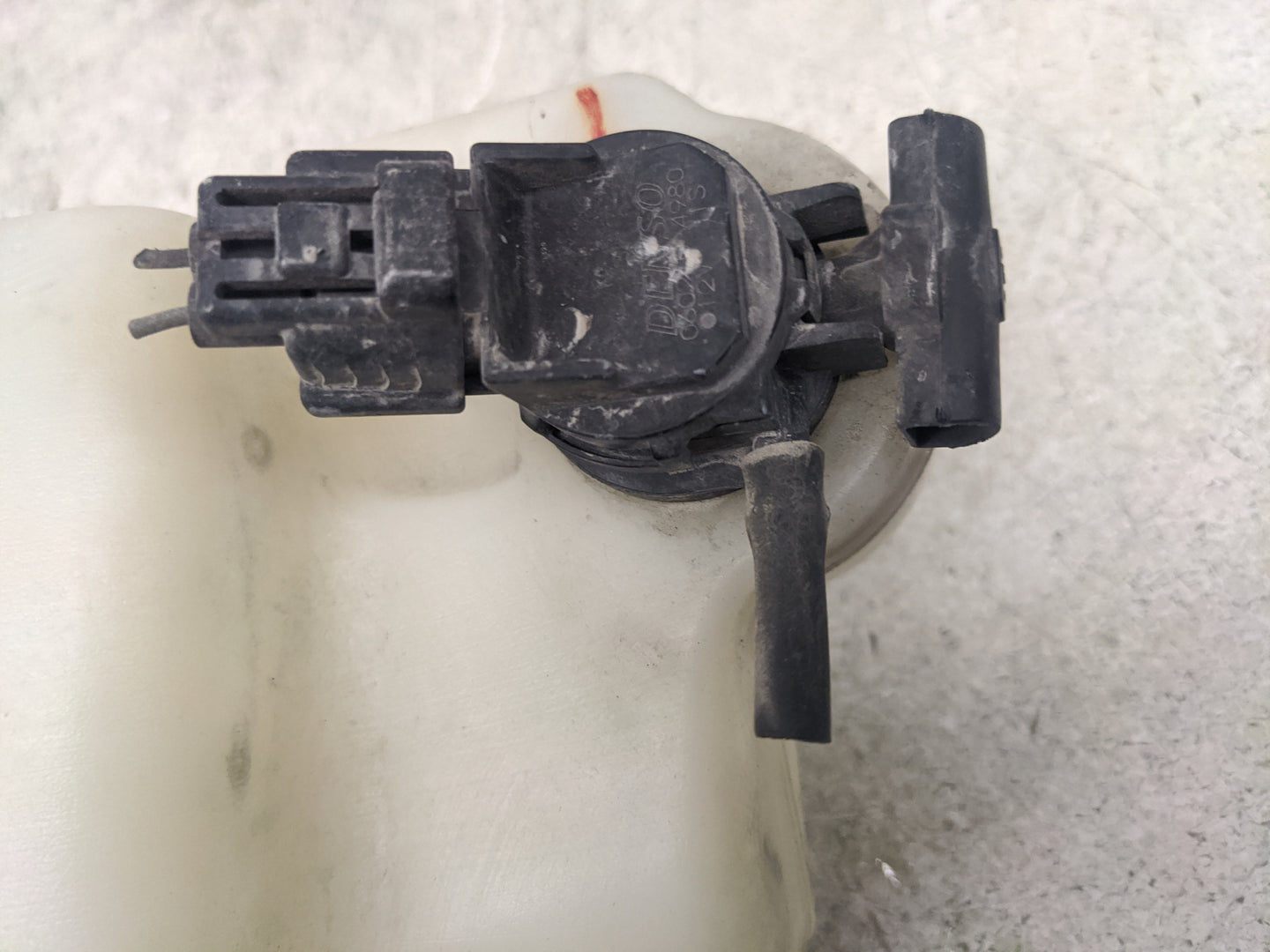2013-2017 Honda Accord Windshield Washer Fluid Reservoir Bottle Oem - Oemusedautoparts1.com