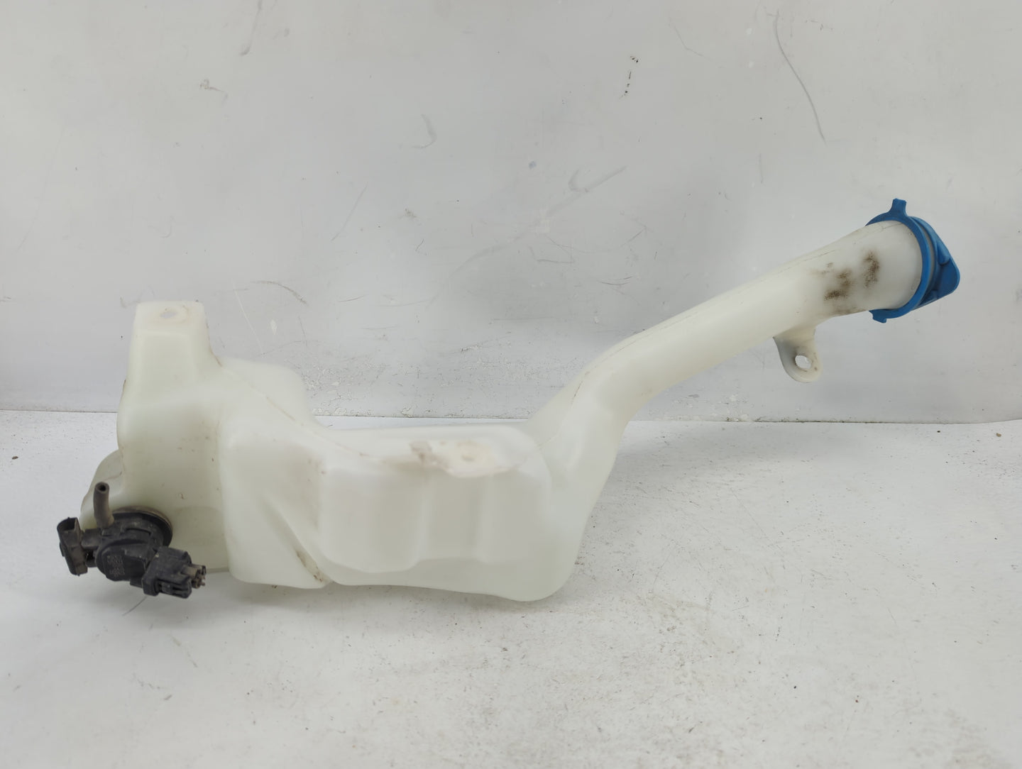 2013-2017 Honda Accord Windshield Washer Fluid Reservoir Bottle Oem - Oemusedautoparts1.com