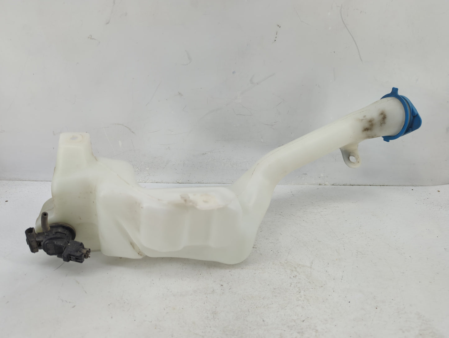 2013-2017 Honda Accord Windshield Washer Fluid Reservoir Bottle Oem - Oemusedautoparts1.com