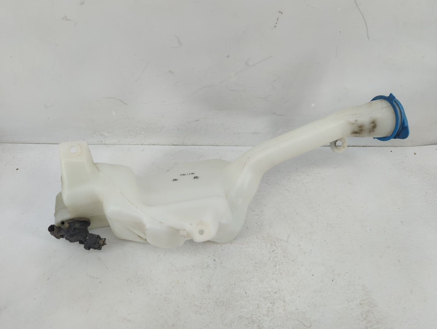 2013-2017 Honda Accord Windshield Washer Fluid Reservoir Bottle Oem - Oemusedautoparts1.com