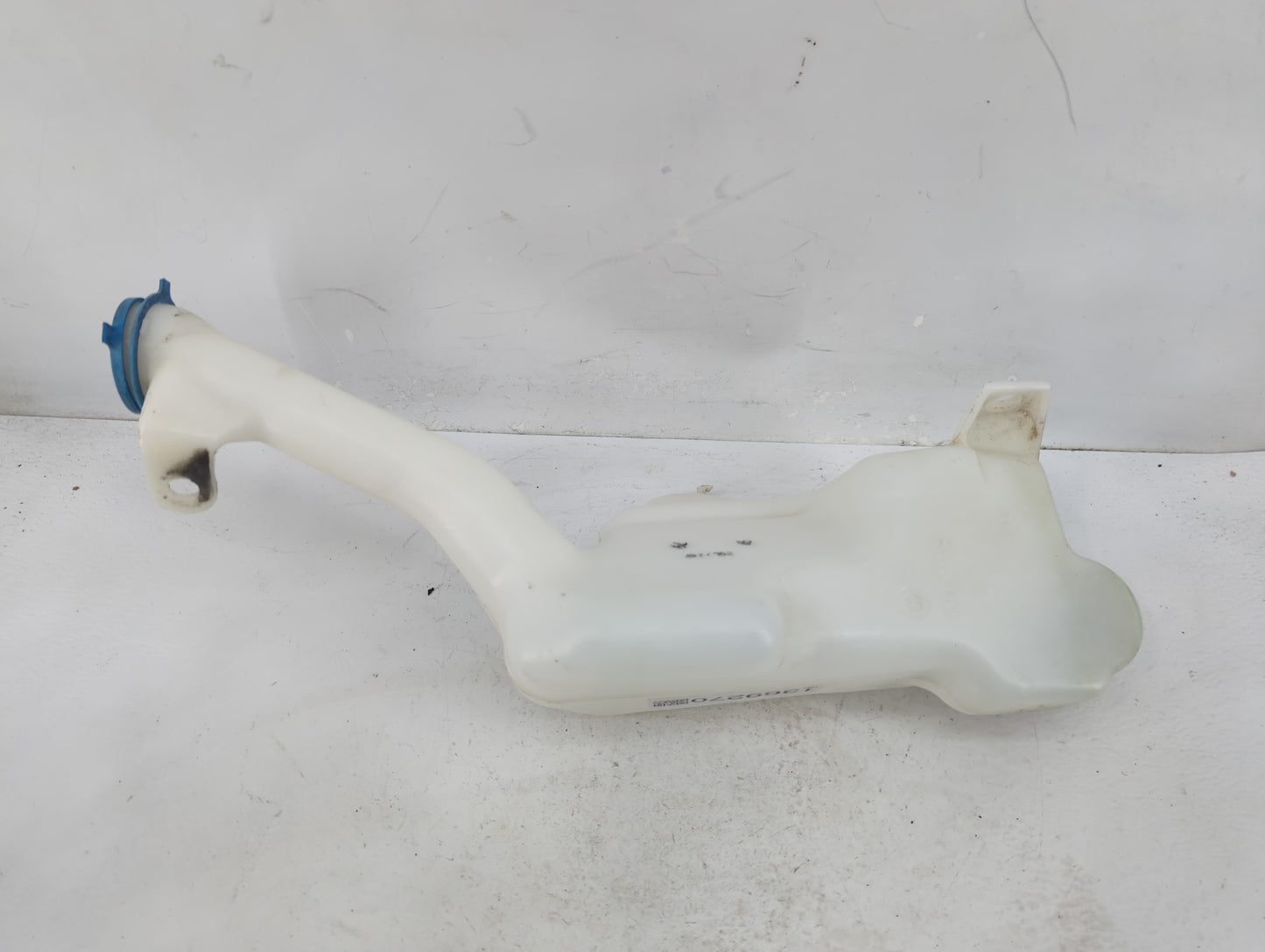 2013-2017 Honda Accord Windshield Washer Fluid Reservoir Bottle Oem - Oemusedautoparts1.com