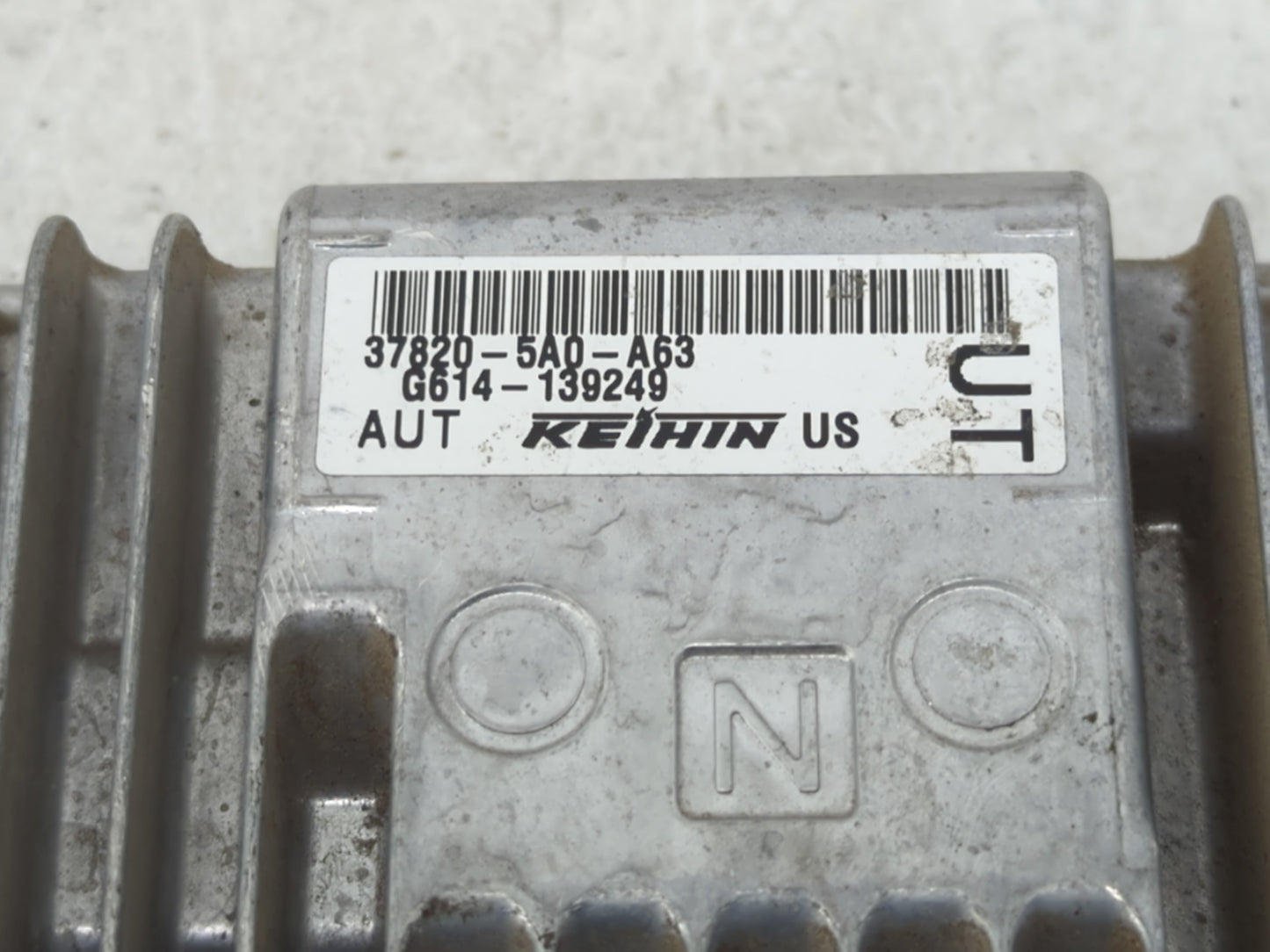 2015 Honda Accord PCM Engine Control Computer ECU ECM PCU OEM P/N:37820-5A0-A63 37820-5A1-L63 Fits OEM Used Auto Parts - Oem