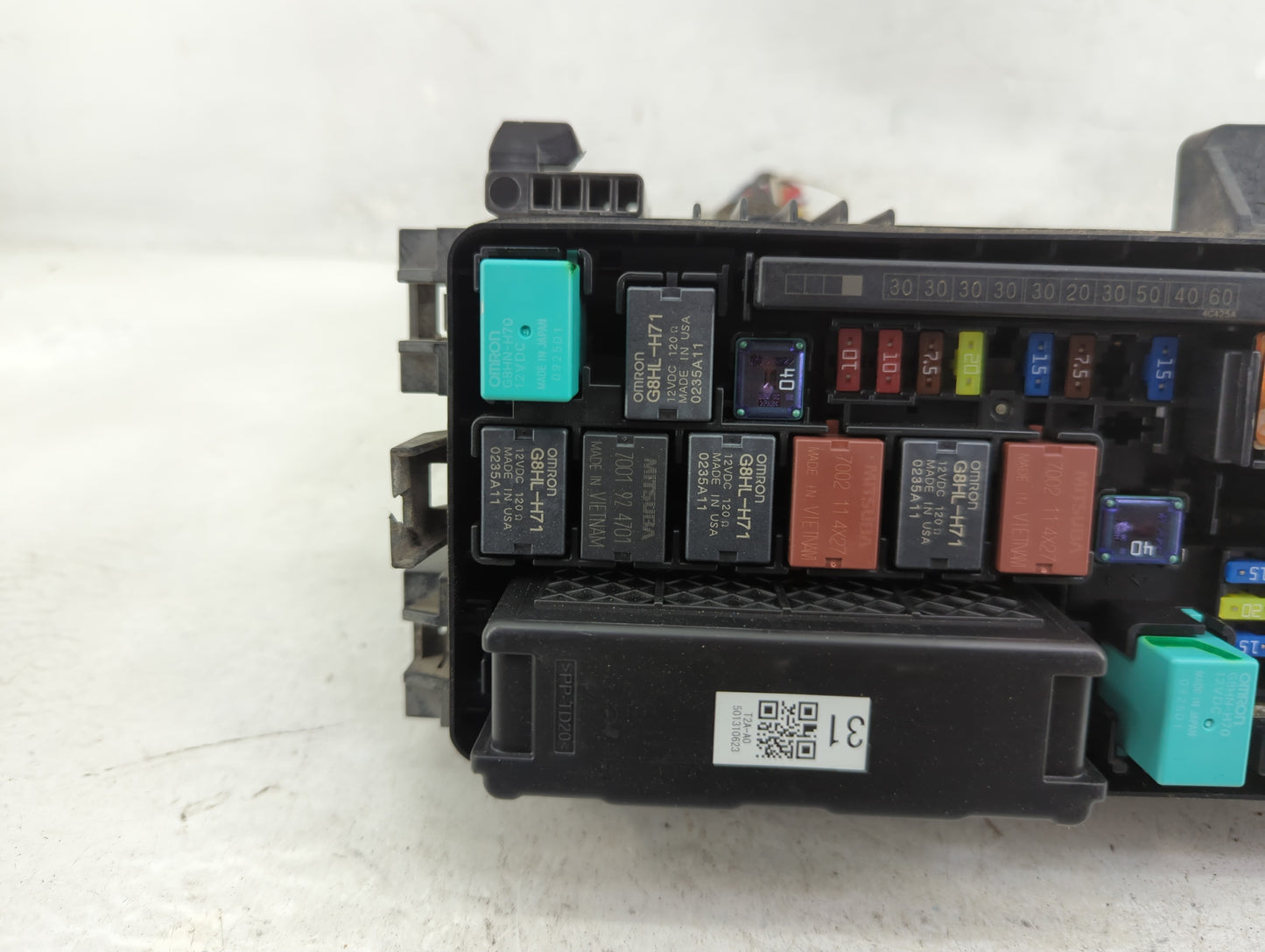 2013-2017 Honda Accord Fusebox Fuse Box Panel Relay Module P/N:T2A-A0 Fits Fits 2013 2014 2015 2016 2017 OEM Used Auto Parts