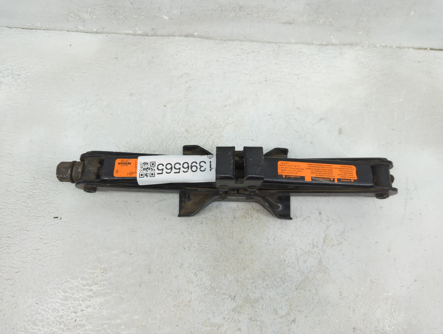 2015 Honda Accord Spare Scissor Car Jack 1396565 - Oemusedautoparts1.com