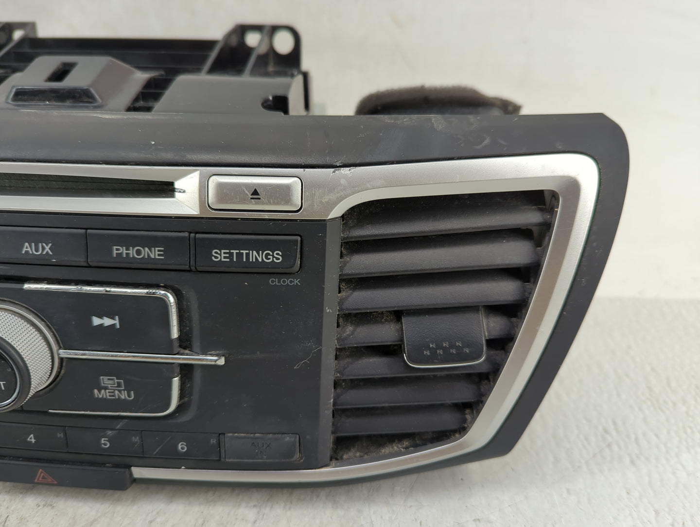 2013-2015 Honda Accord Radio AM FM Cd Player Receiver Replacement P/N:39100T2AA202 Fits Fits 2013 2014 2015 OEM Used Auto Pa