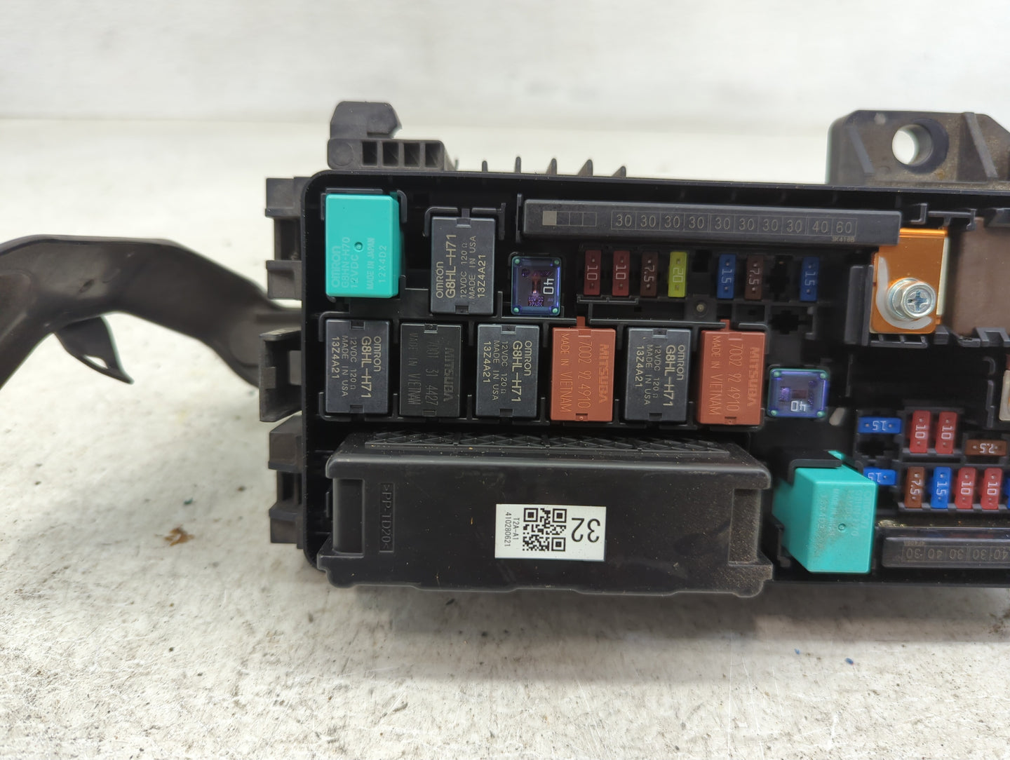 2014-2017 Honda Accord Fusebox Fuse Box Panel Relay Module Fits Fits 2014 2015 2016 2017 OEM Used Auto Parts - Oemusedautopa