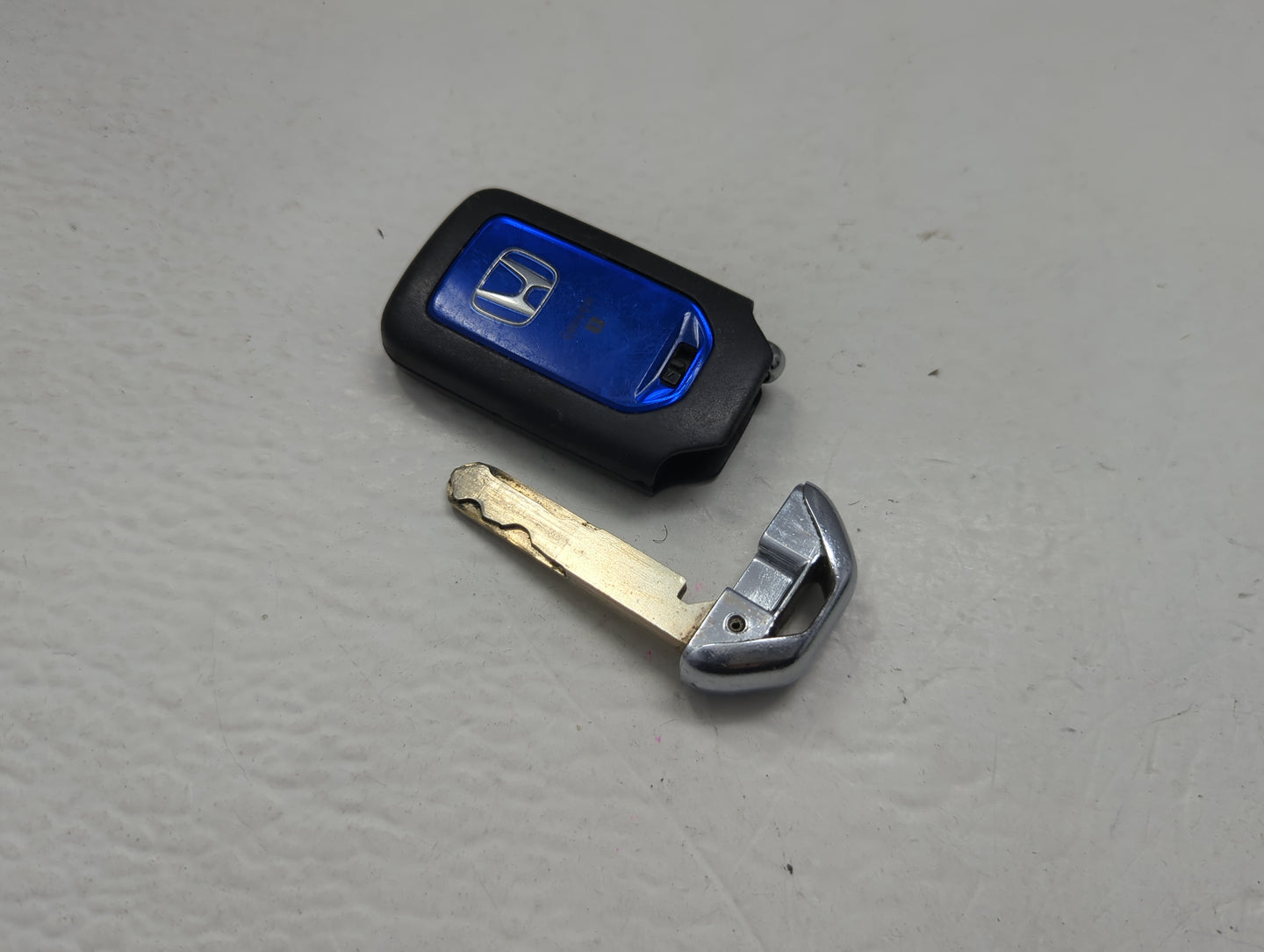 Honda Accord Keyless Entry Remote Fob ACJ932HK1210A driver1 4 buttons - Oemusedautoparts1.com