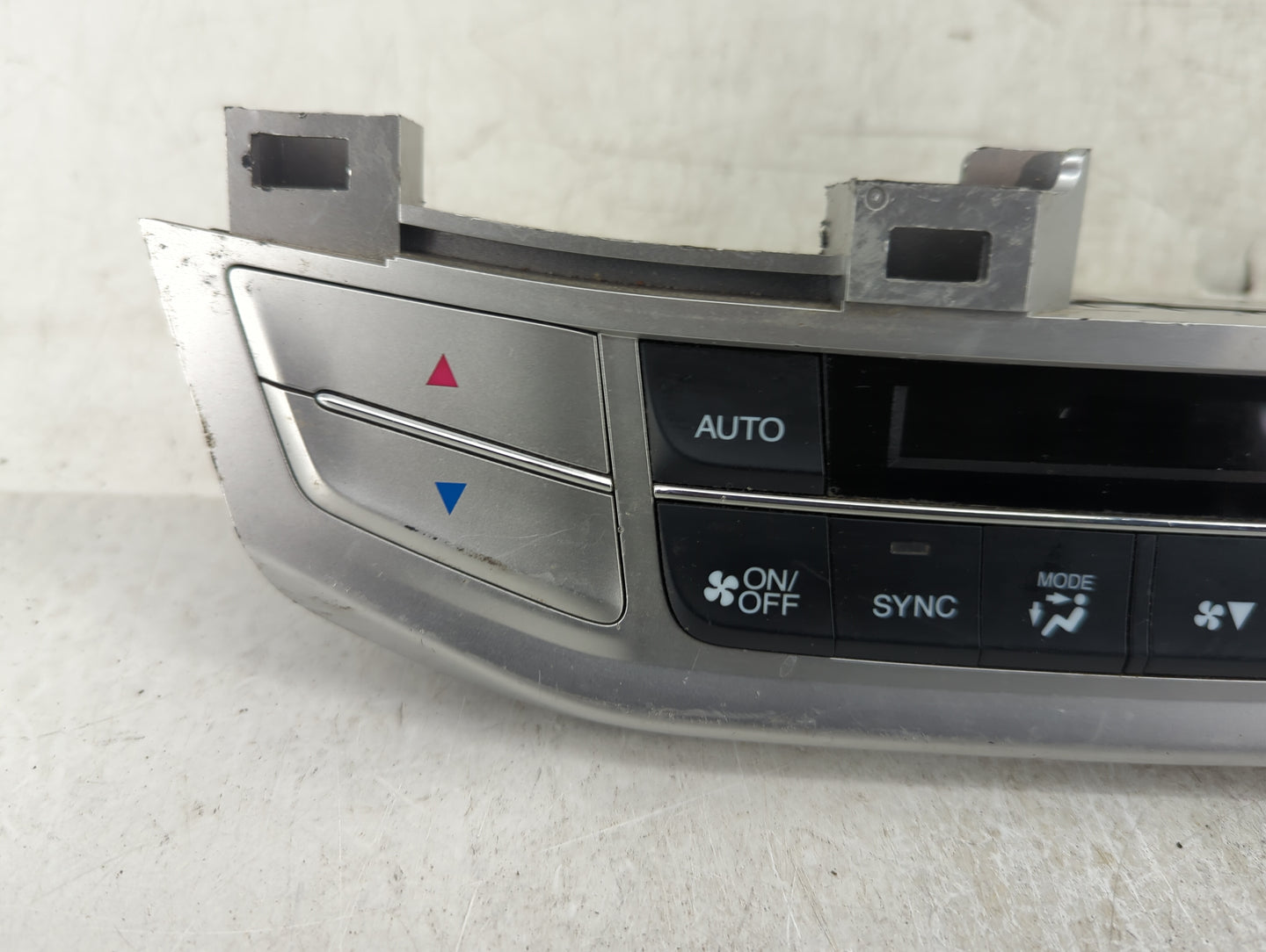 2013-2015 Honda Accord Climate Control Module Temperature AC/Heater Replacement Fits Fits 2013 2014 2015 OEM Used Auto Parts