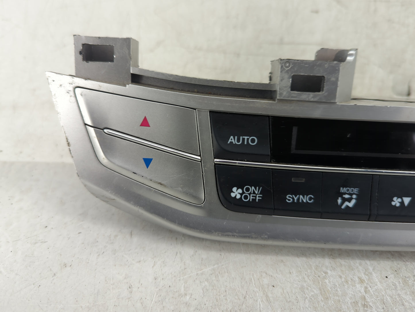 2013-2015 Honda Accord Climate Control Module Temperature AC/Heater Replacement Fits Fits 2013 2014 2015 OEM Used Auto Parts