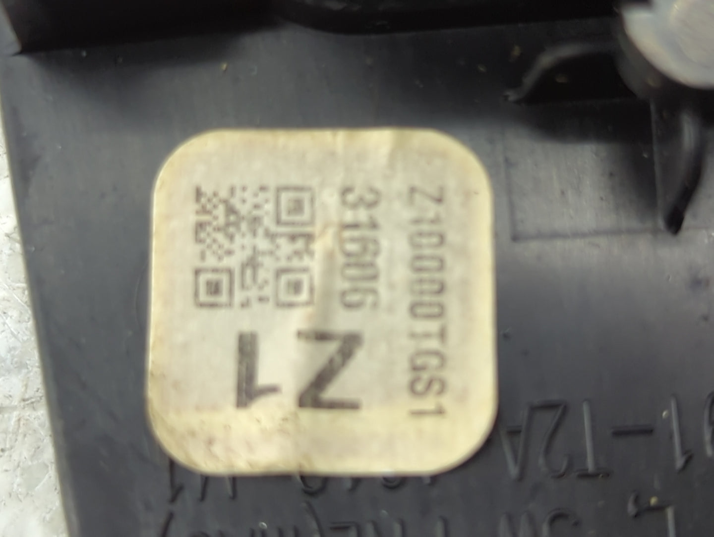 2015 Honda Accord Master Power Window Switch Replacement Driver Side Left Fits OEM Used Auto Parts - Oemusedautoparts1.com