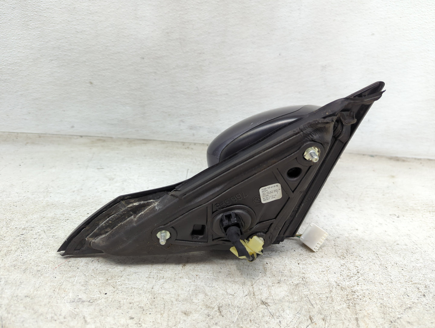 2013-2017 Honda Accord Passenger Side View Mirror - Right Door Mirror OEM Used - Oemusedautoparts1.com