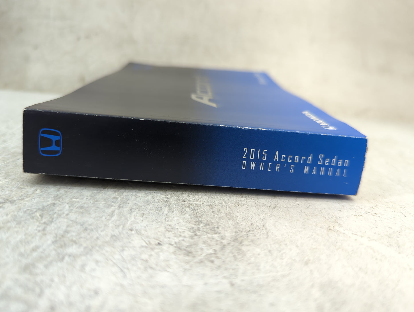 2015 Honda Accord Owners Manual Book Guide P/N:31T2A620 00X31-T2A-6200 OEM Used Auto Parts - Oemusedautoparts1.com