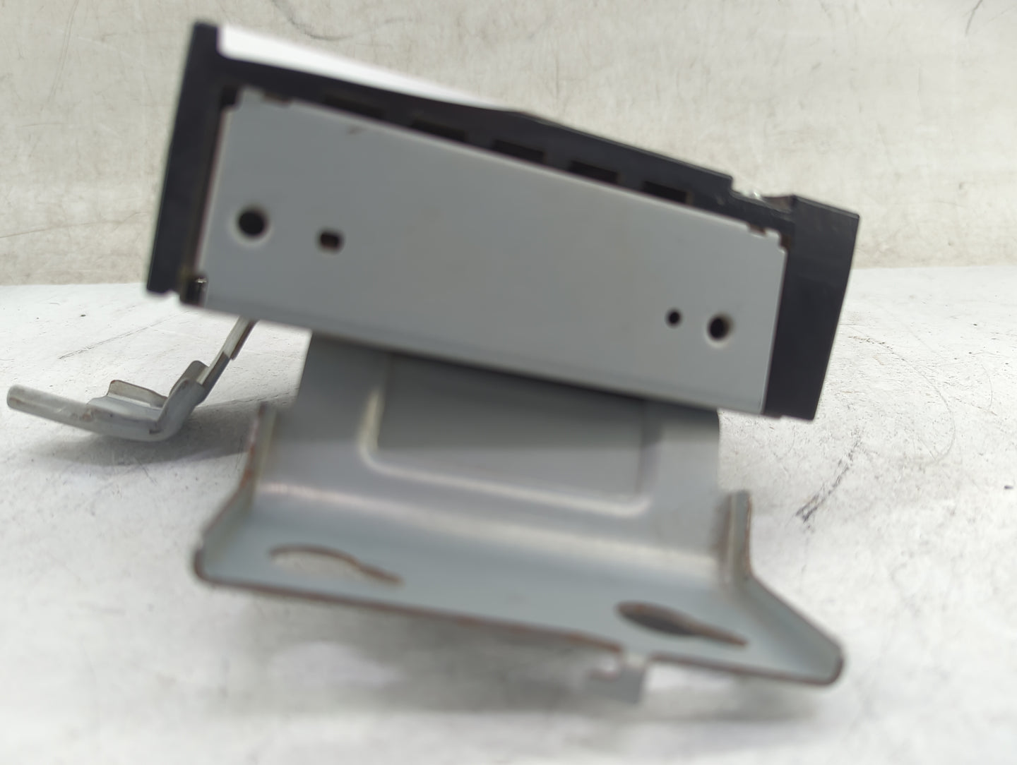 2013-2015 Honda Accord Radio Speaker Amplifier - Oemusedautoparts1.com