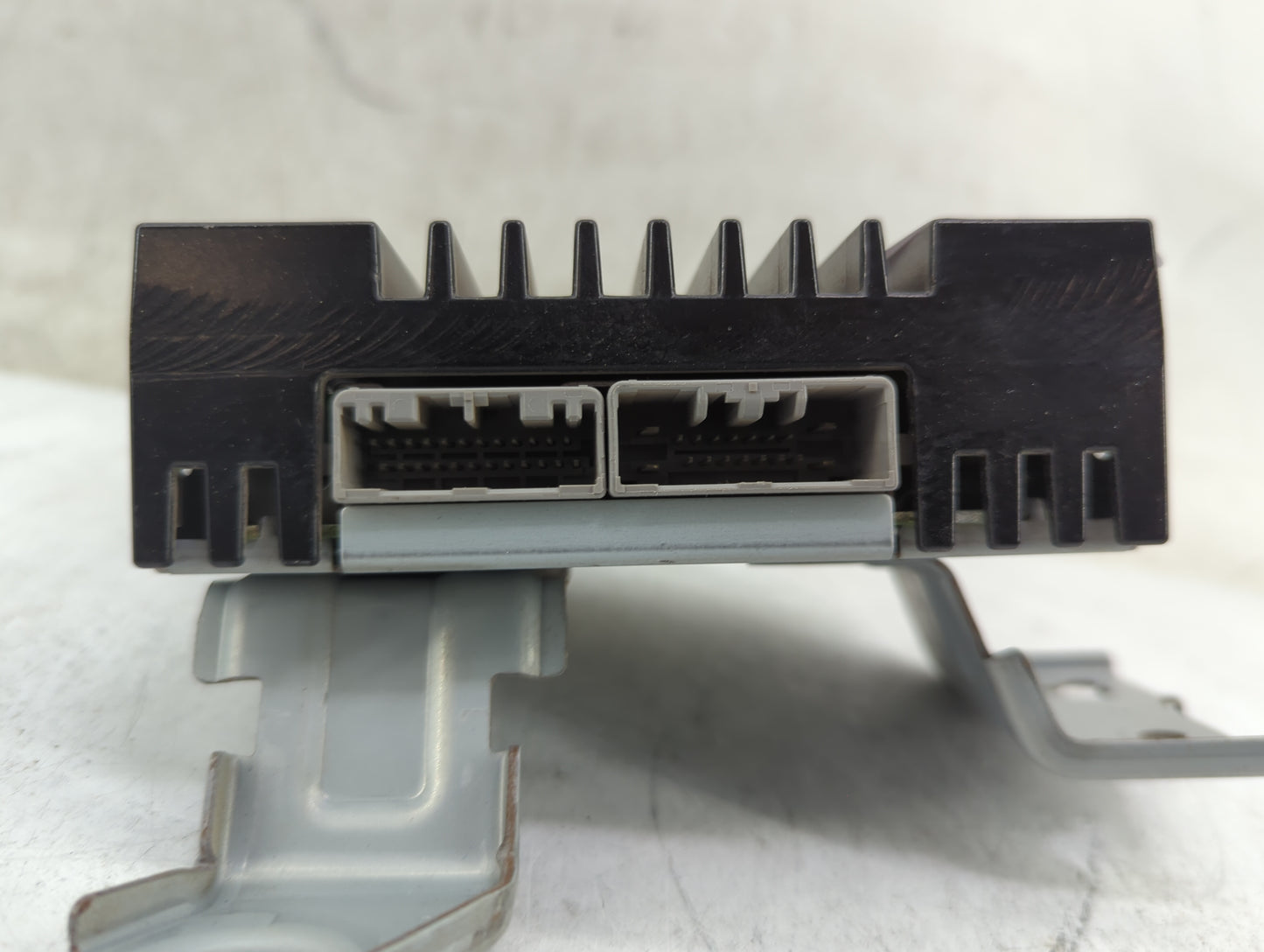 2013-2015 Honda Accord Radio Speaker Amplifier - Oemusedautoparts1.com