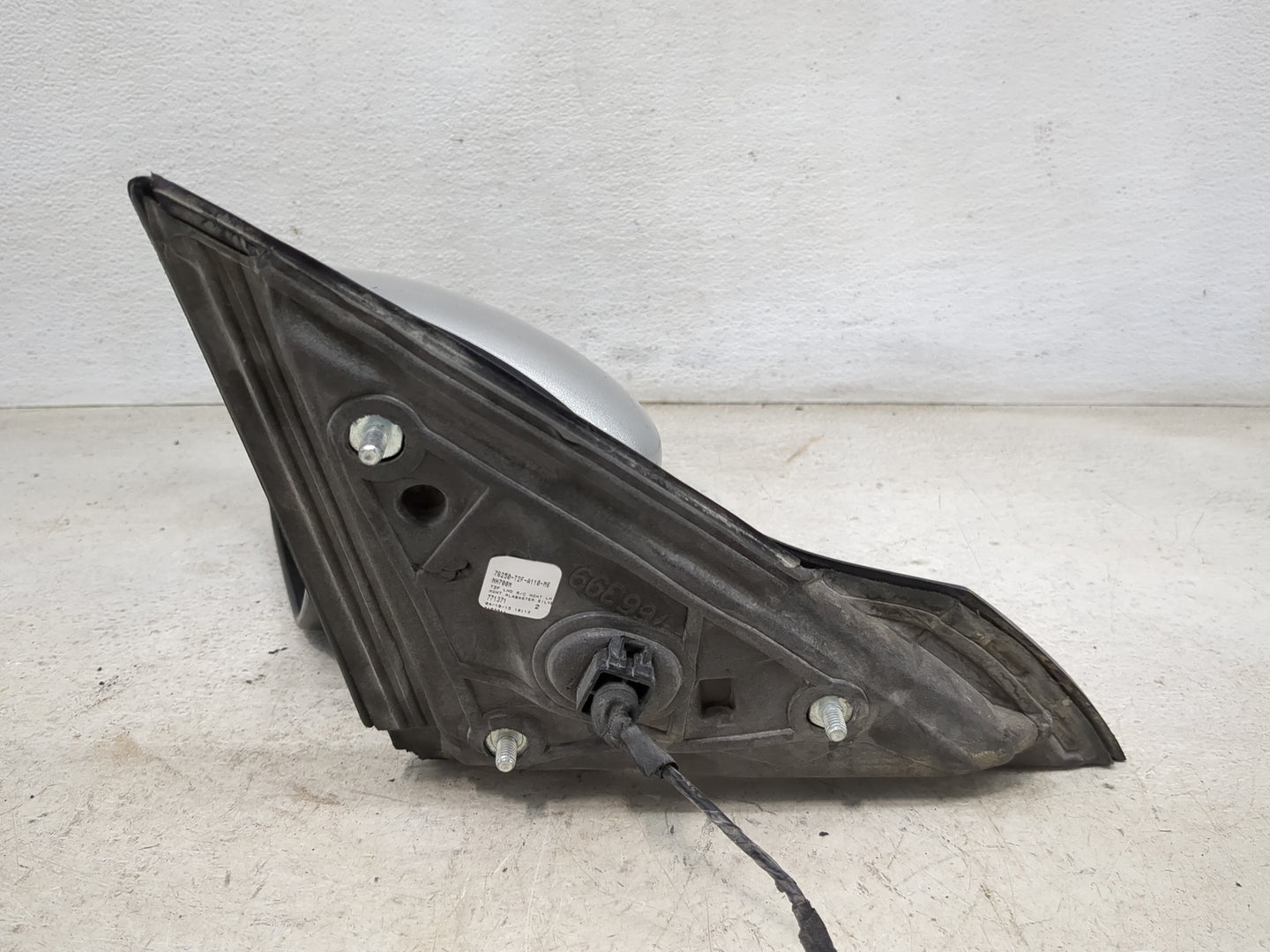 2013-2017 Honda Accord Driver Side View Mirror - Left Door Mirror OEM Used - Oemusedautoparts1.com