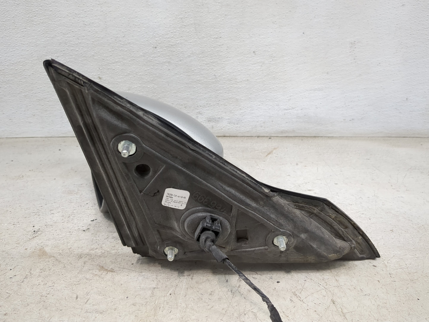 2013-2017 Honda Accord Driver Side View Mirror - Left Door Mirror OEM Used - Oemusedautoparts1.com