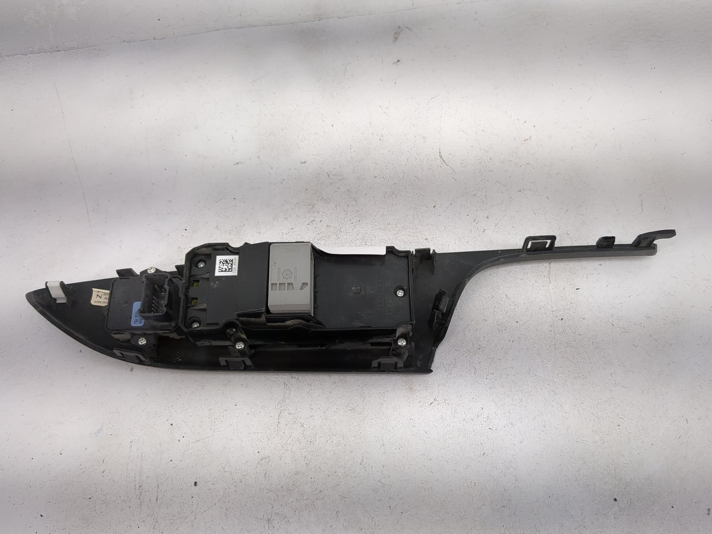 2015 Honda Accord Passenger Right Power Window Switch Z10001abjg - Oemusedautoparts1.com