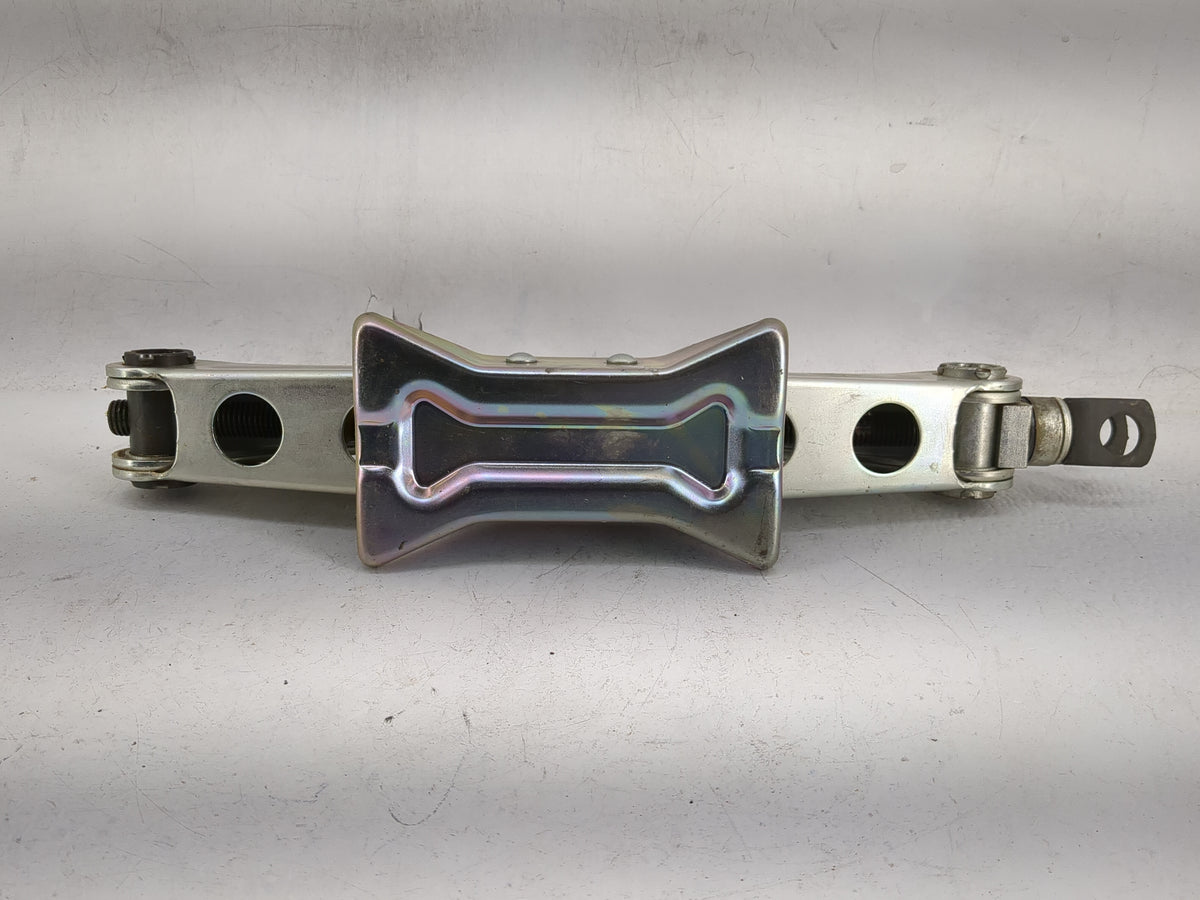 2015 Honda Accord Spare Scissor Car Jack 1480130 - Oemusedautoparts1.com