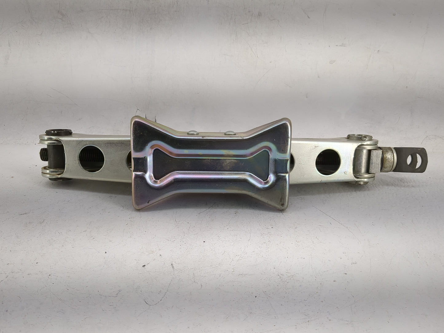 2015 Honda Accord Spare Scissor Car Jack 1480130 - Oemusedautoparts1.com