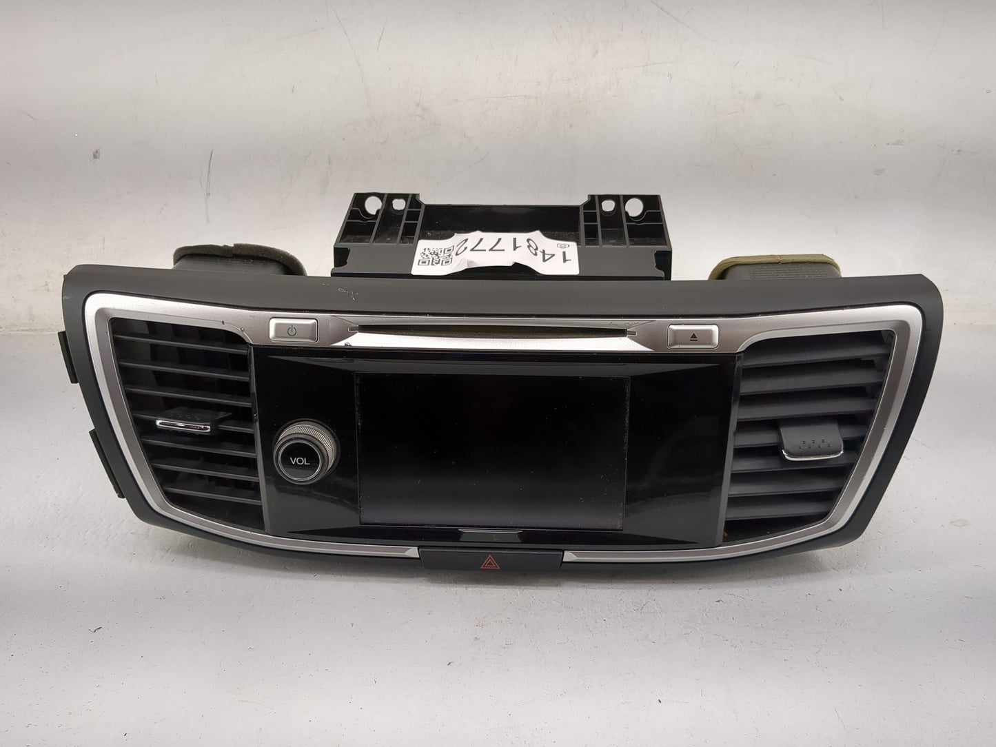 2013-2015 Honda Accord Radio AM FM Cd Player Receiver Replacement P/N:39541-T2A-A940-M1 BD7C5AC Fits Fits 2013 2014 2015 OEM