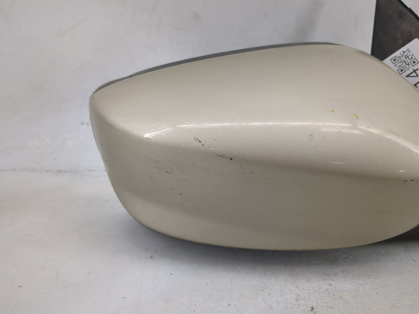 2013-2017 Honda Accord Passenger Side View Mirror - Right Door Mirror OEM Used - Oemusedautoparts1.com