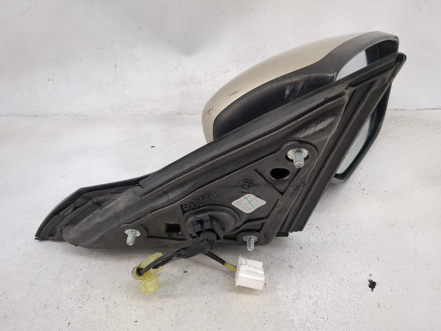 2013-2017 Honda Accord Passenger Side View Mirror - Right Door Mirror OEM Used - Oemusedautoparts1.com