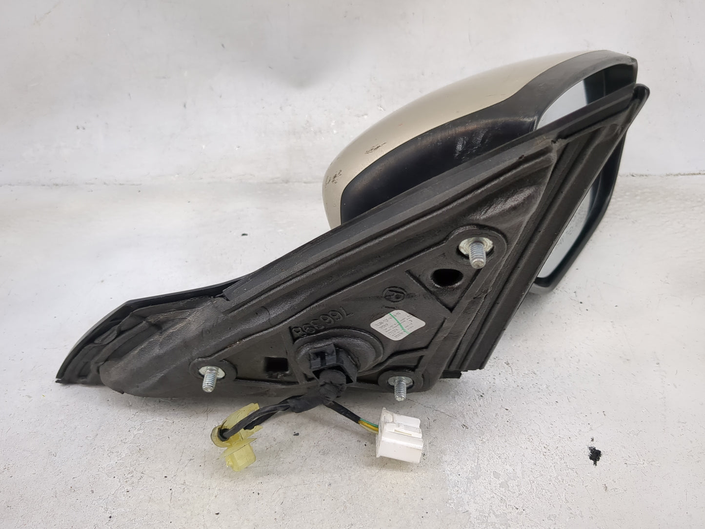 2013-2017 Honda Accord Passenger Side View Mirror - Right Door Mirror OEM Used - Oemusedautoparts1.com
