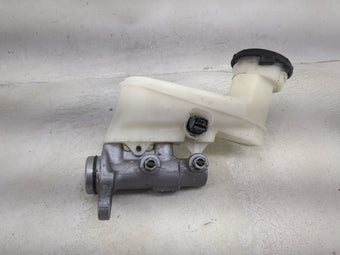compare product 2013-2017 Honda Accord Brake Master Cylinder 1491976
