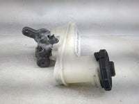 2013-2017 Honda Accord Brake Master Cylinder 1491976 - Oemusedautoparts1.com