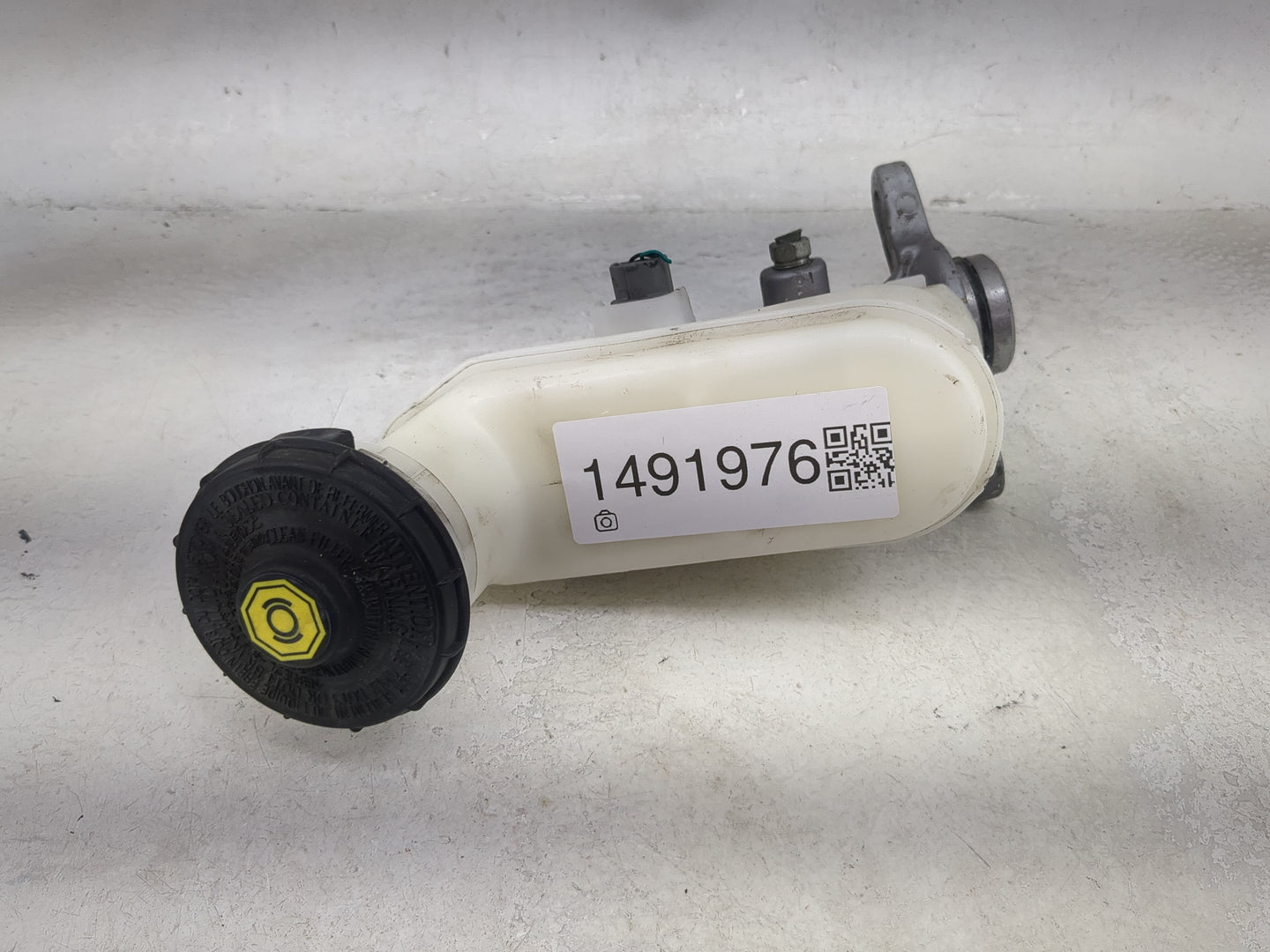 2013-2017 Honda Accord Brake Master Cylinder 1491976 - Oemusedautoparts1.com