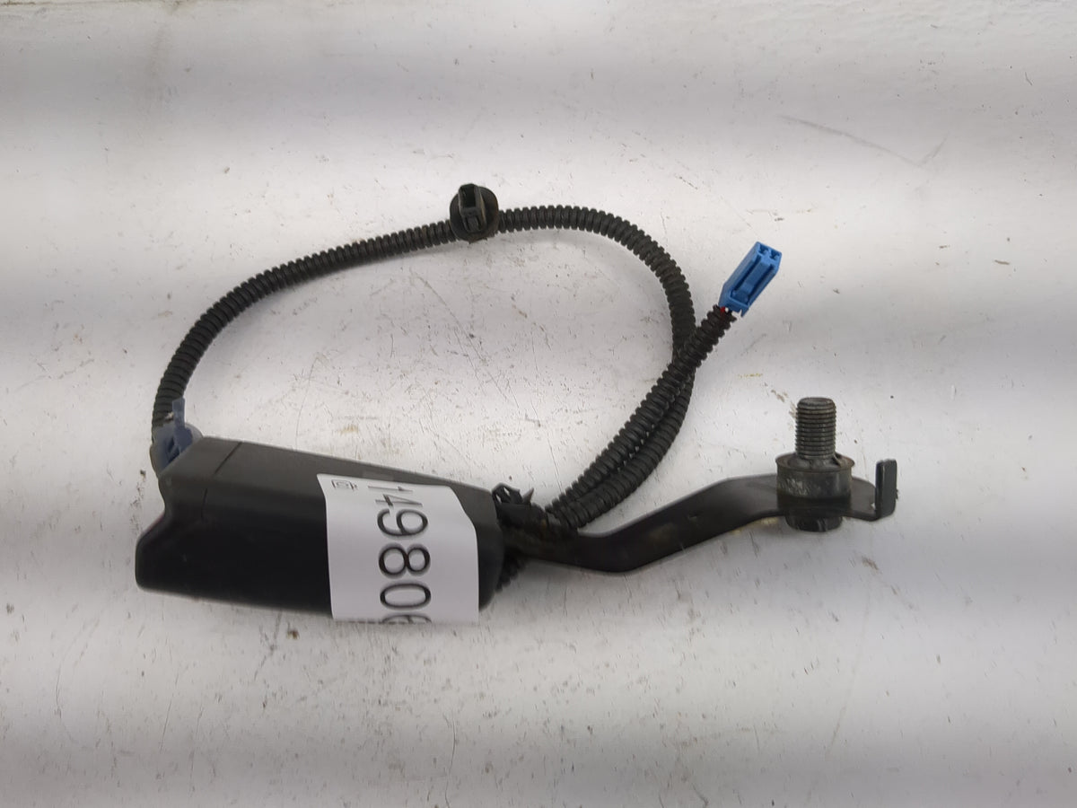2013-2017 Honda Accord Driver Seatbelt Buckle - Oemusedautoparts1.com