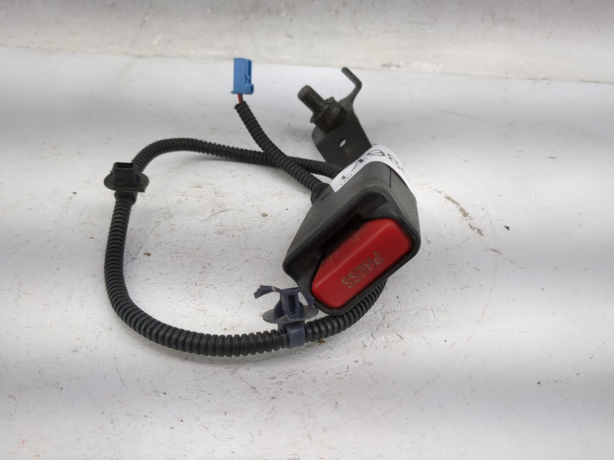 2013-2017 Honda Accord Driver Seatbelt Buckle - Oemusedautoparts1.com