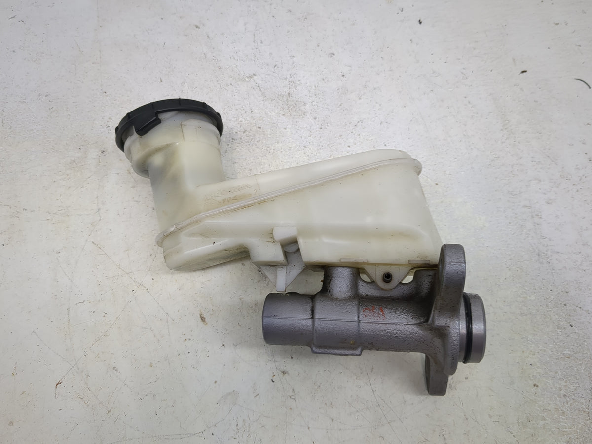2013-2017 Honda Accord Brake Master Cylinder 1513017 - Oemusedautoparts1.com