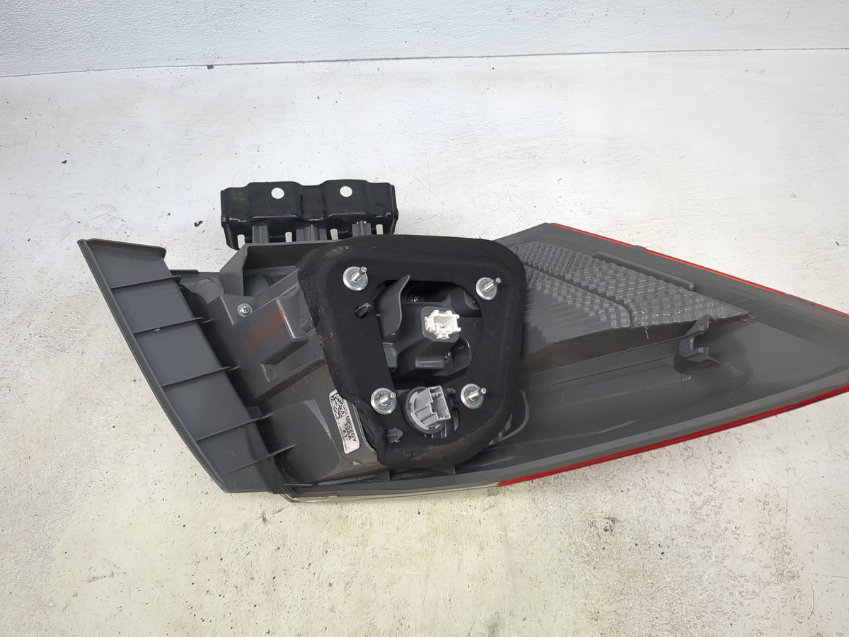 2013-2015 Honda Accord Tail Light Assembly Passenger Right OEM Fits Fits 2013 2014 2015 OEM Used Auto Parts - Oemusedautopar