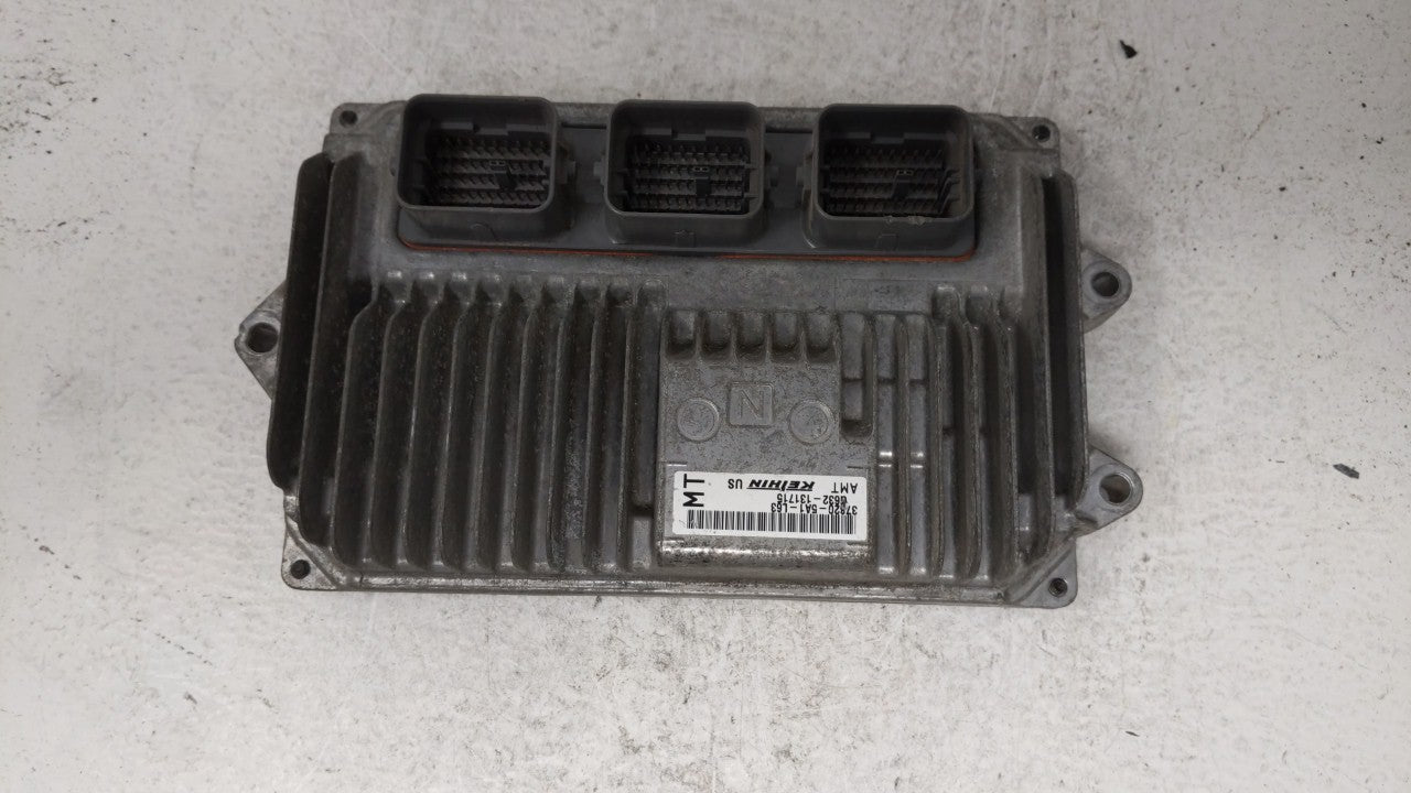 2015 Honda Accord PCM Engine Control Computer ECU ECM PCU OEM P/N:37820-5A1-L63 37820-5A1-L54 Fits OEM Used Auto Parts - Oem