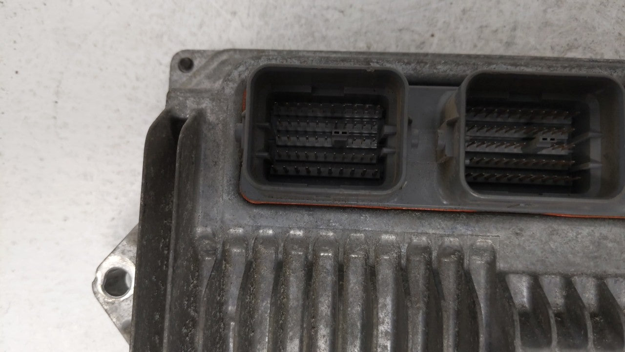 2015 Honda Accord PCM Engine Control Computer ECU ECM PCU OEM P/N:37820-5A1-L63 37820-5A1-L54 Fits OEM Used Auto Parts - Oem
