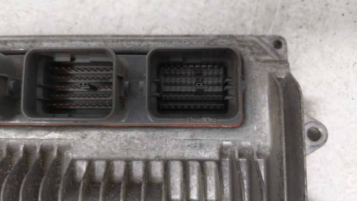 2015 Honda Accord PCM Engine Control Computer ECU ECM PCU OEM P/N:37820-5A1-L63 37820-5A1-L54 OEM Used Auto Parts - Oemuseda