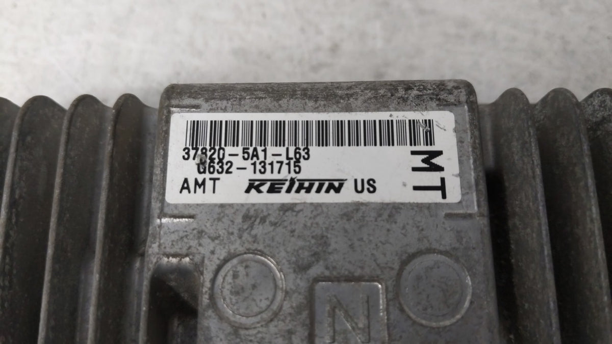 2015 Honda Accord PCM Engine Control Computer ECU ECM PCU OEM P/N:37820-5A1-L63 37820-5A1-L54 OEM Used Auto Parts - Oemuseda