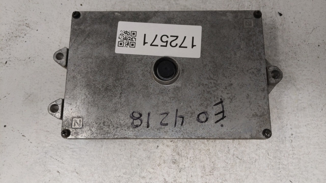2015 Honda Accord PCM Engine Control Computer ECU ECM PCU OEM P/N:37820-5A1-L63 37820-5A1-L54 Fits OEM Used Auto Parts - Oem