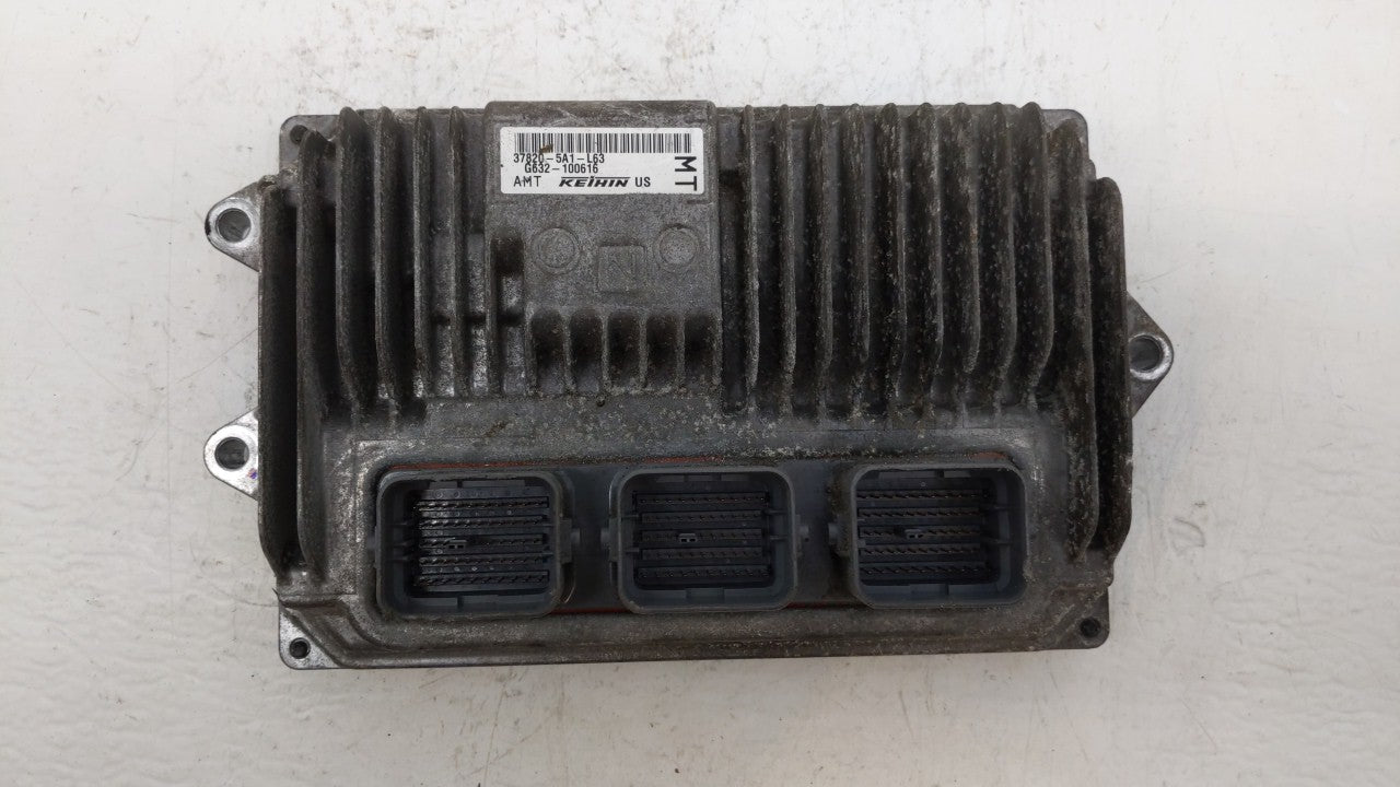 2015 Honda Accord PCM Engine Control Computer ECU ECM PCU OEM P/N:37820-5A1-L63 37820-5A1-L54 Fits OEM Used Auto Parts - Oem