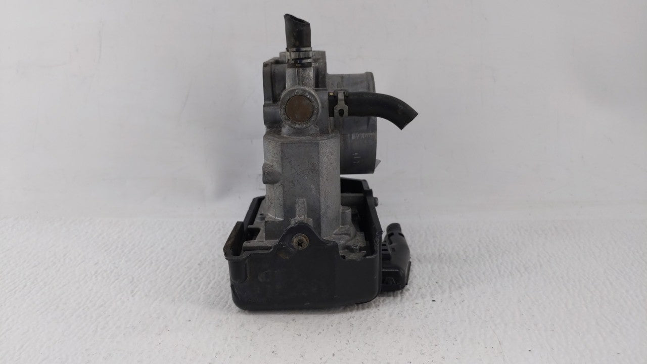 2013-2017 Honda Accord Throttle Body P/N:GMF4A Fits Fits 2013 2014 2015 2016 2017 2018 OEM Used Auto Parts - Oemusedautopart