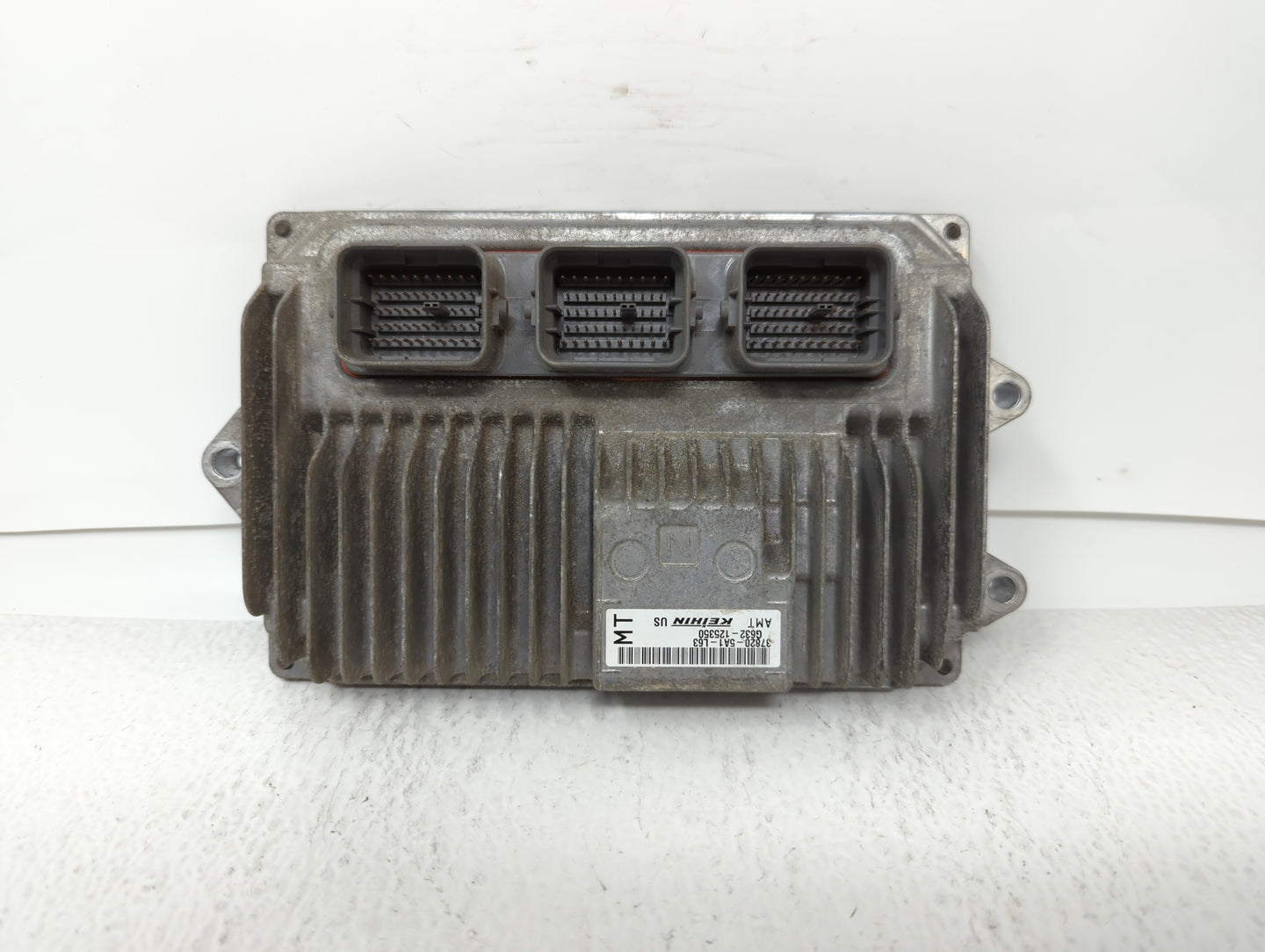2015 Honda Accord PCM Engine Control Computer ECU ECM PCU OEM P/N:37820-5A1-L63 37820-5A1-L54 Fits OEM Used Auto Parts - Oem