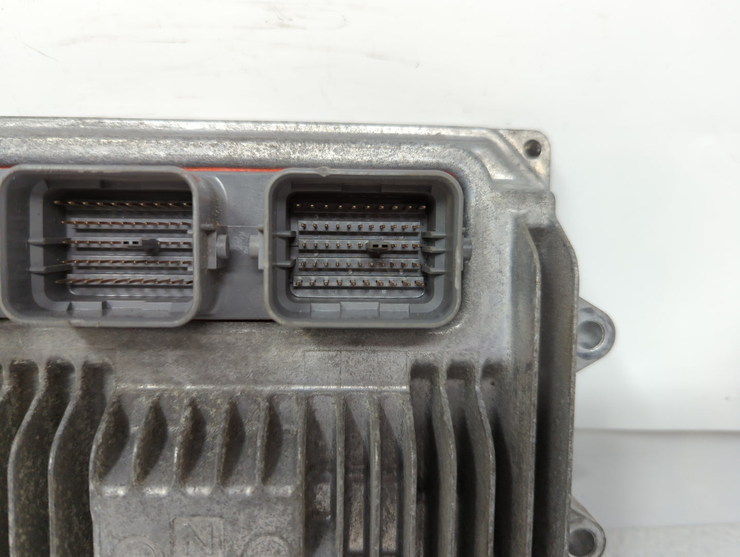 2015 Honda Accord PCM Engine Control Computer ECU ECM PCU OEM P/N:37820-5A1-L54 37820-5A1-L53 Fits OEM Used Auto Parts - Oem