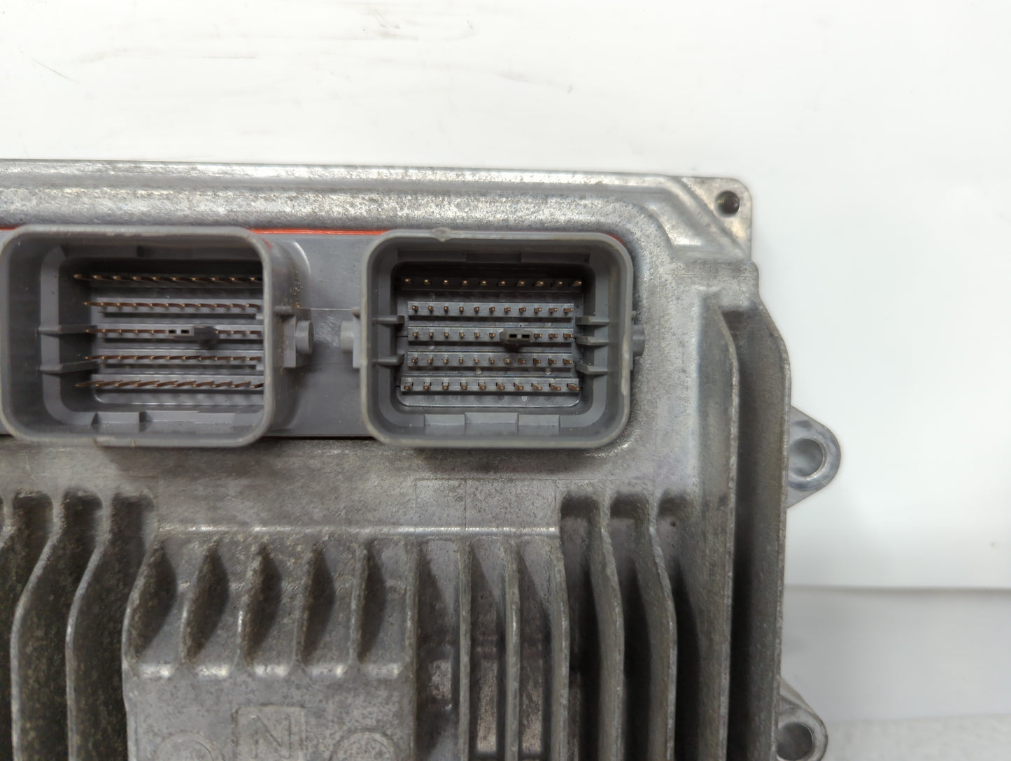 2015 Honda Accord PCM Engine Control Computer ECU ECM PCU OEM P/N:37820-5A1-L54 37820-5A1-L53 Fits OEM Used Auto Parts - Oem